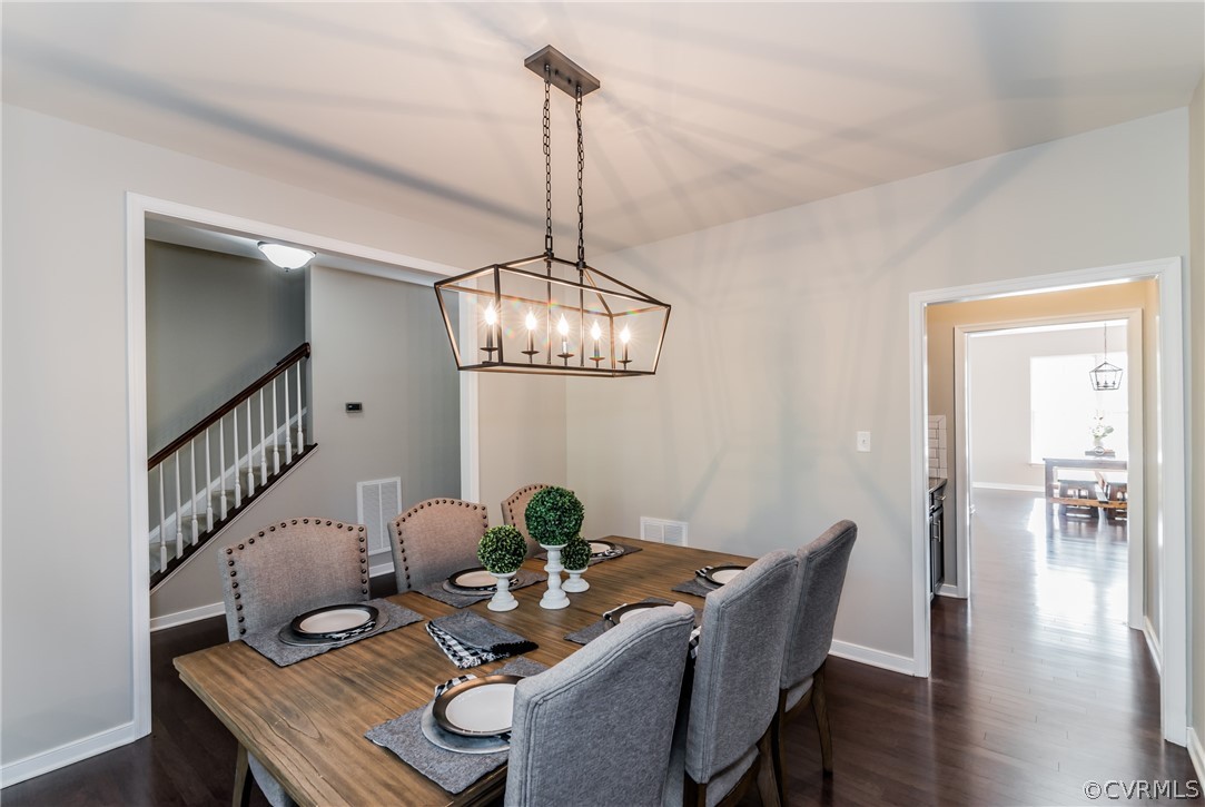 11375 Creeks Edge Road New Kent, VA 23124 - Photo 7 of 50 Dining room with hardwood flr