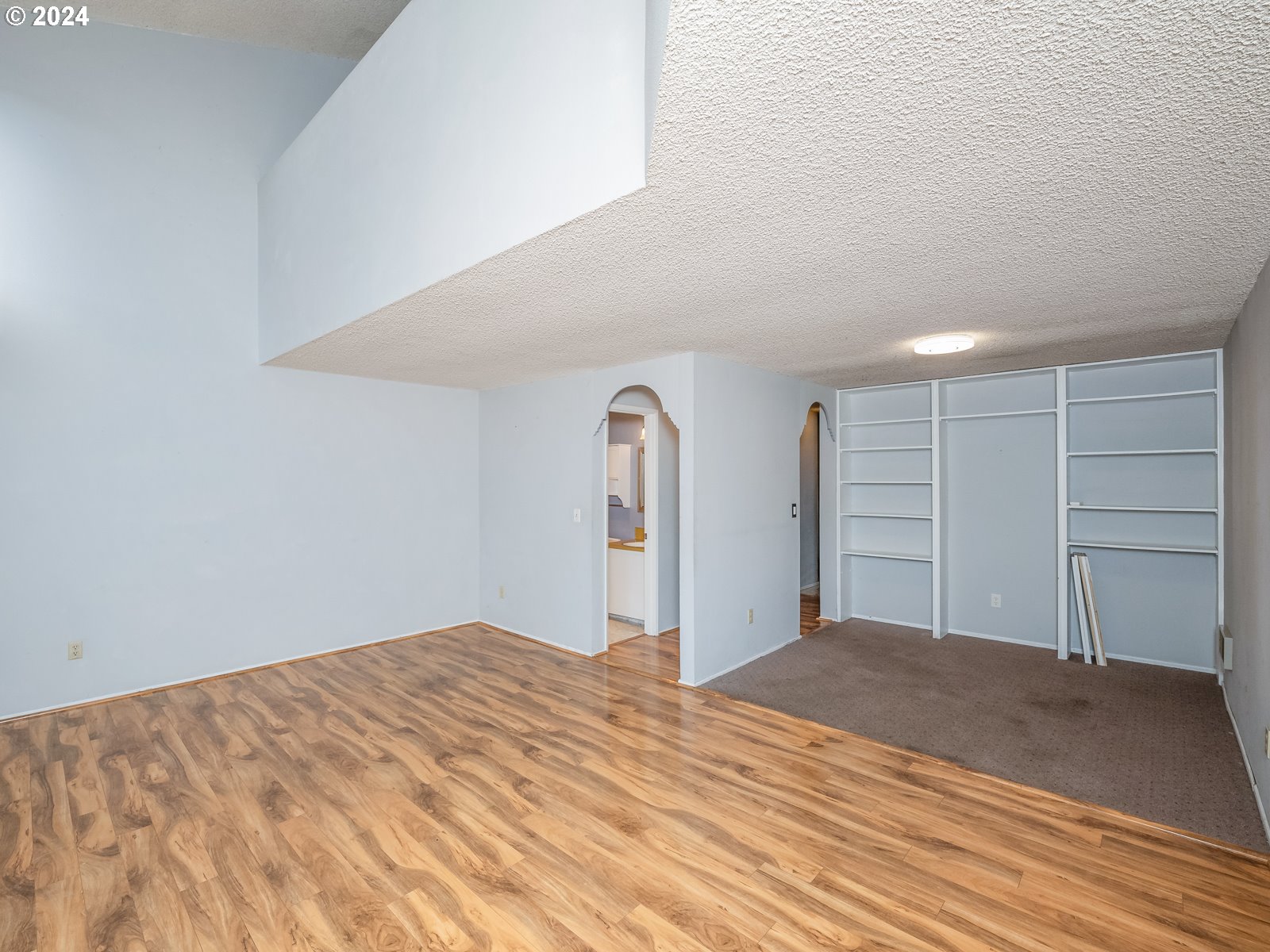 708 Southeast Rene Avenue Gresham, OR 97080 - Photo 14 of 36 Living Room/Dining Room