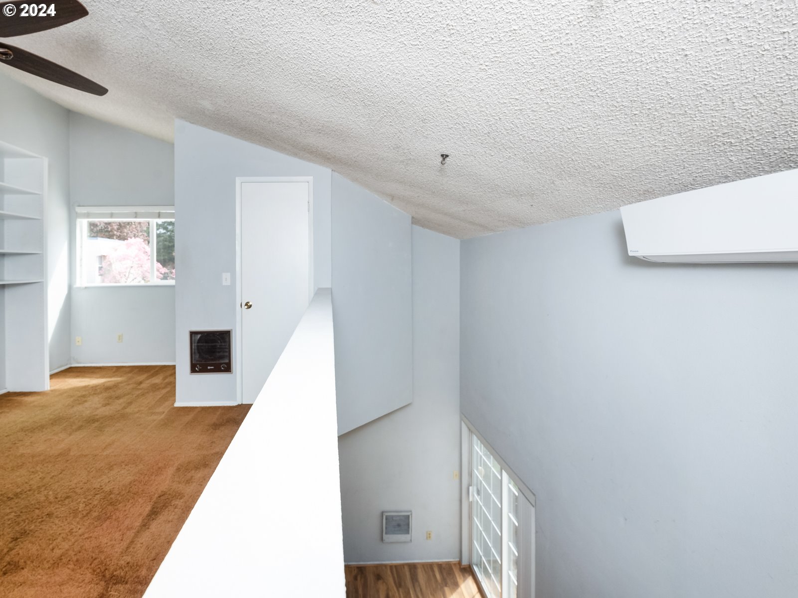 708 Southeast Rene Avenue Gresham, OR 97080 - Photo 23 of 36 Loft