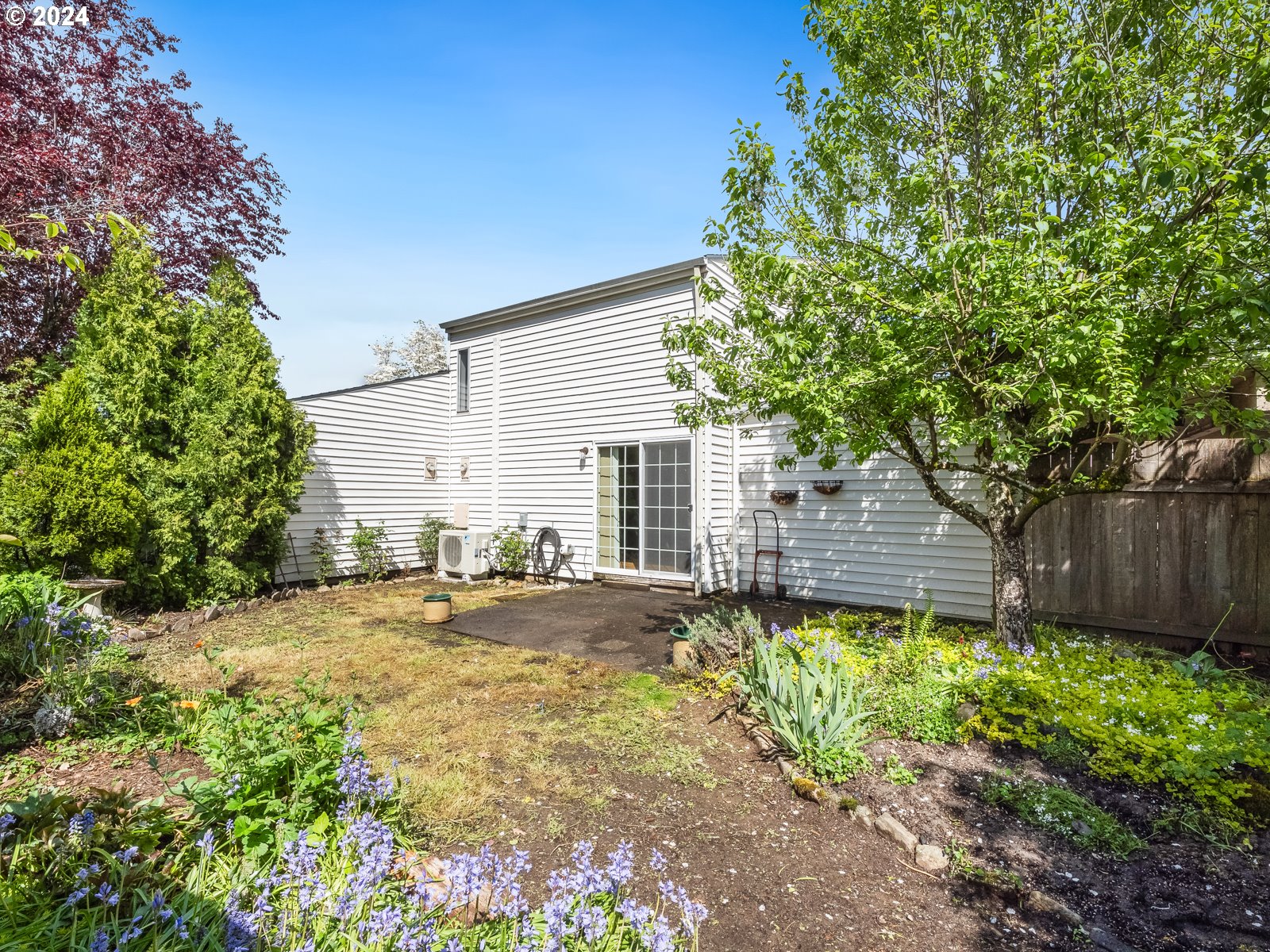 708 Southeast Rene Avenue Gresham, OR 97080 - Photo 32 of 36 Backyard