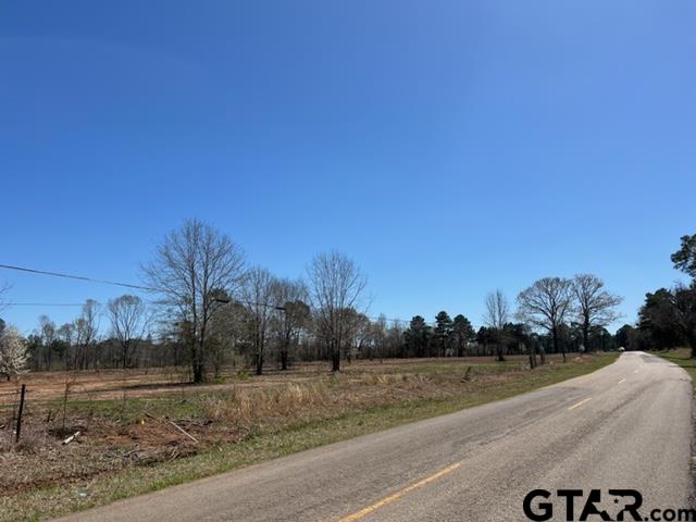 41-acres Off Watson Road Kilgore, TX 75662 - Photo 19 of 38 a view of a town with barn