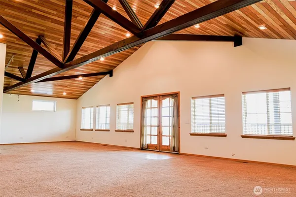 $2,100,000 | 2034 North Pine Creek Road, Tonasket, WA 98855