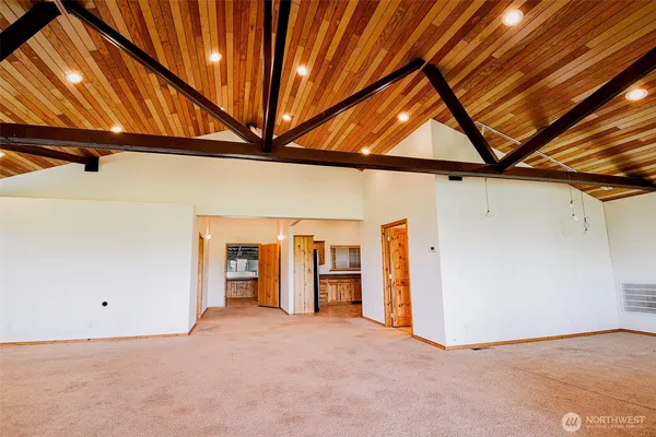$2,100,000 | 2034 North Pine Creek Road, Tonasket, WA 98855