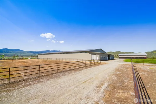 $2,100,000 | 2034 North Pine Creek Road, Tonasket, WA 98855