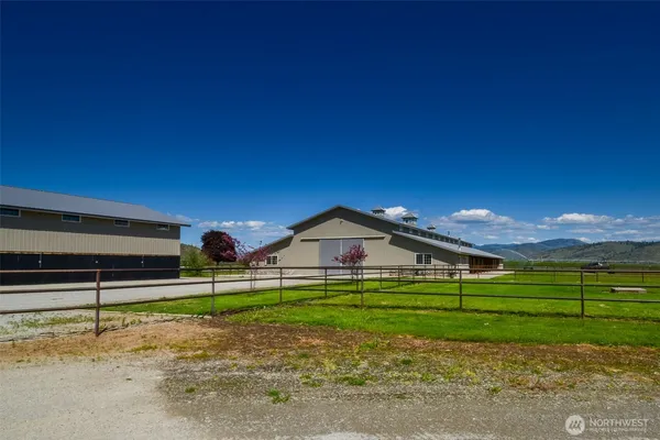 $2,100,000 | 2034 North Pine Creek Road, Tonasket, WA 98855