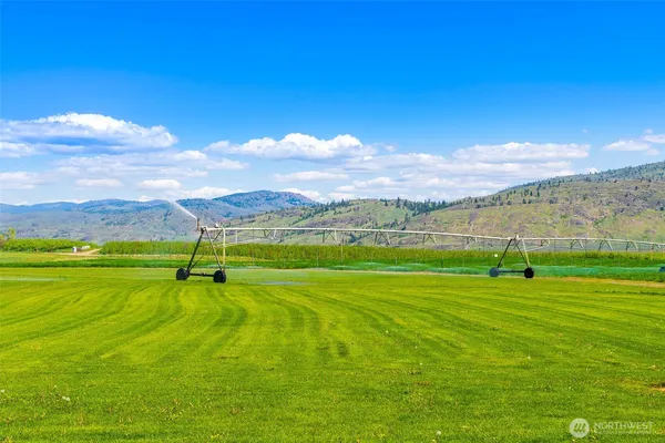 $2,100,000 | 2034 North Pine Creek Road, Tonasket, WA 98855