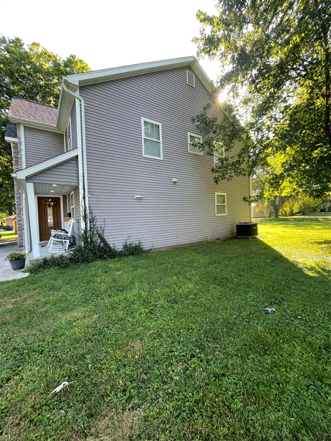 407 West Pike Street Vevay, IN 47043 - Photo 3 of 9