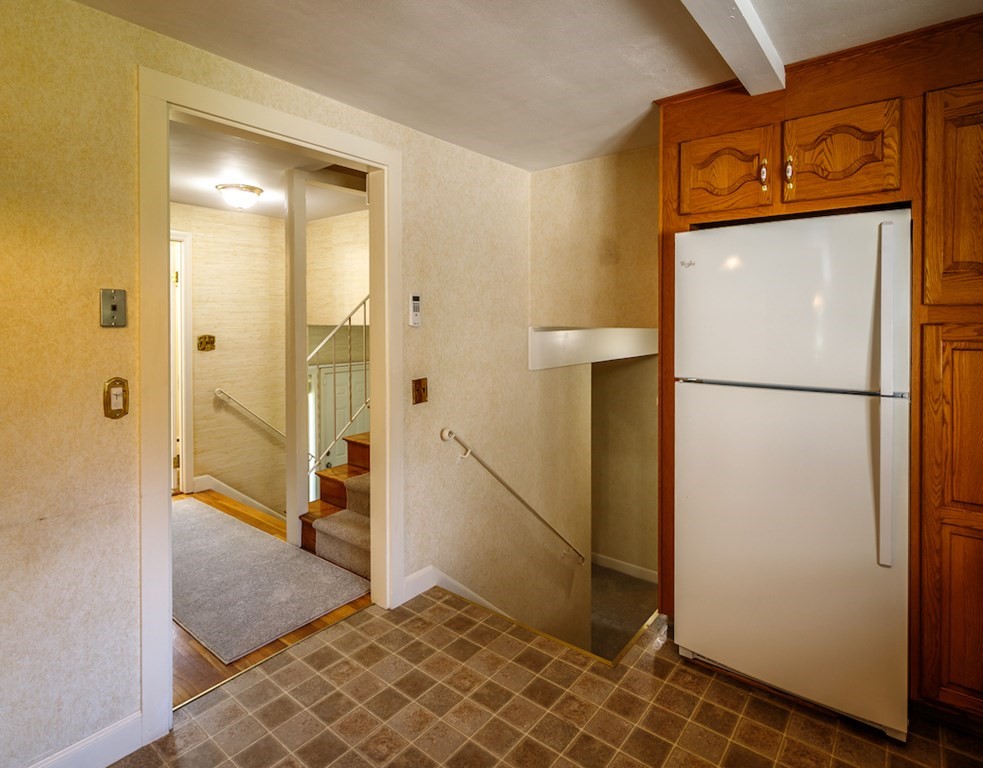 182 Wayside Inn Road Sudbury, MA 01776 - Photo 10 of 42 a view of a bathroom