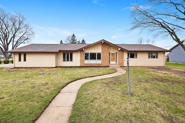 $415,000 | 10817 Bonnie Brae Street, Huntley, IL 60142