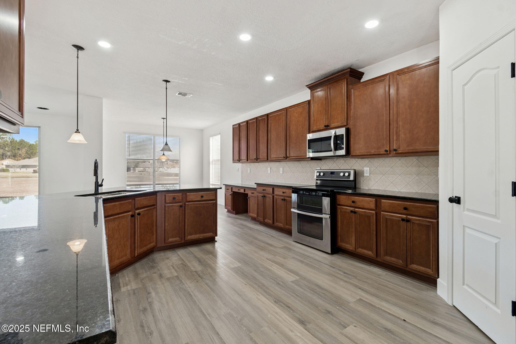 10917 Dancing Rabbit Lane Jacksonville, FL 32210 - Photo 13 of 132 22-DSC_8172