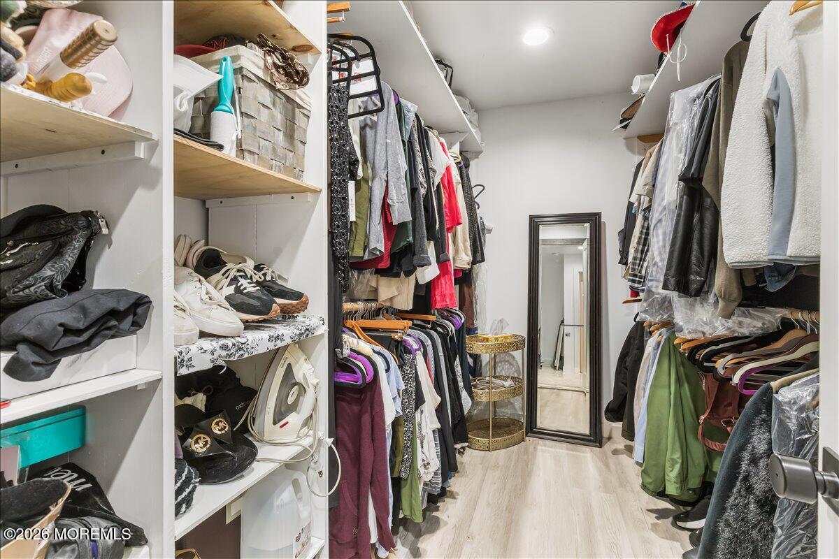 153 Stillhouse Road Millstone Township, NJ 08510 - Photo 28 of 52 28-Primary Closet