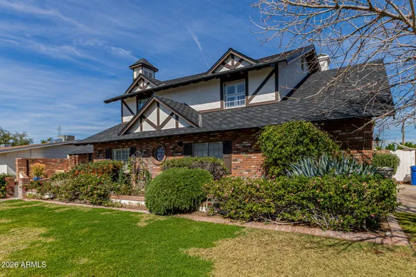 $841,000 | 1524 East Fairbrook Street, Mesa, AZ 85203