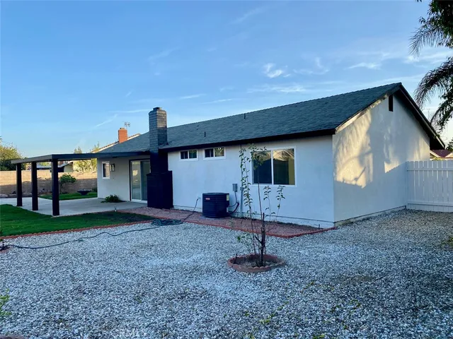 $3,400 | 4095 Penrod Drive, Riverside, CA 92505