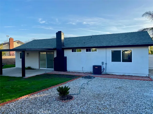 $3,400 | 4095 Penrod Drive, Riverside, CA 92505