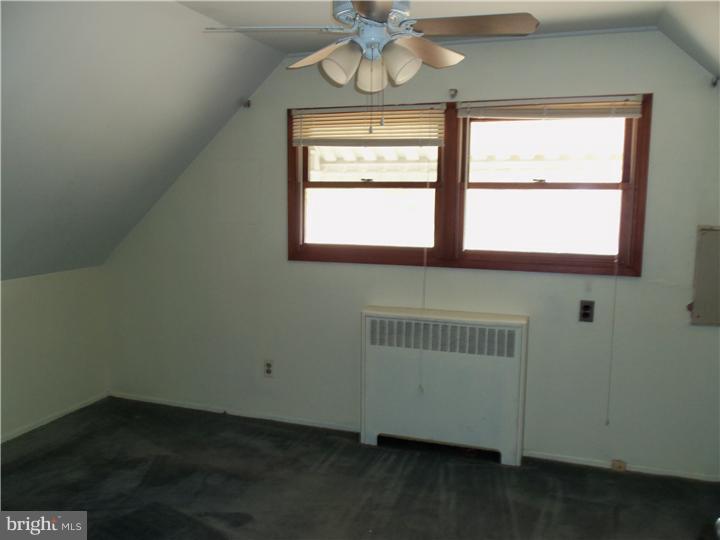19 Crystal Road Levittown, PA 19057 - Photo 8 of 9 Gallery Image 8