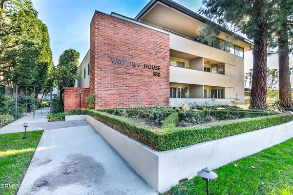 $2,150,000 | 380 South Orange Grove Boulevard, Unit 12, Pasadena, CA 91105