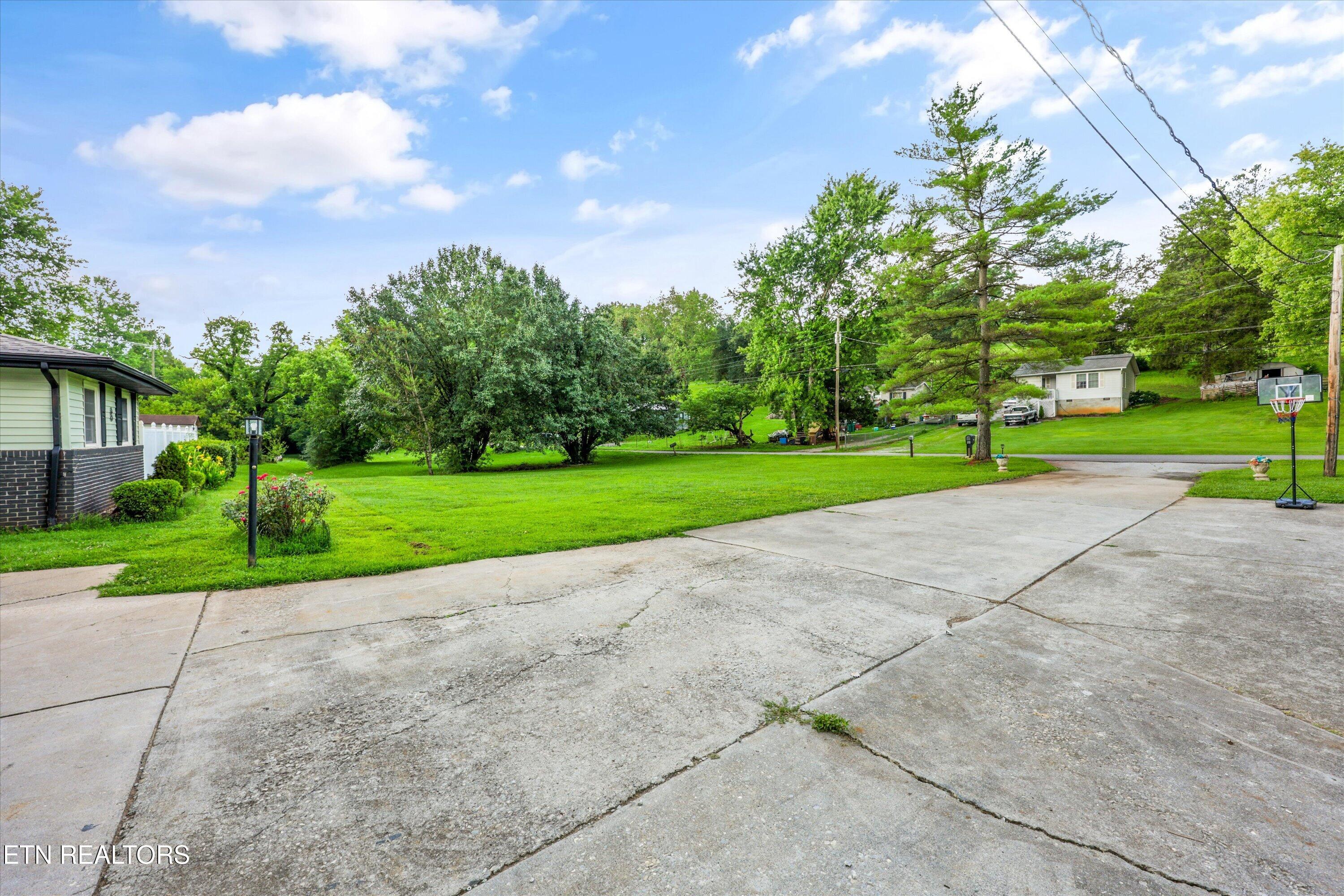 7509 Rising Road Knoxville, TN 37924 - Photo 25 of 35 25-7509 Rising Rd12