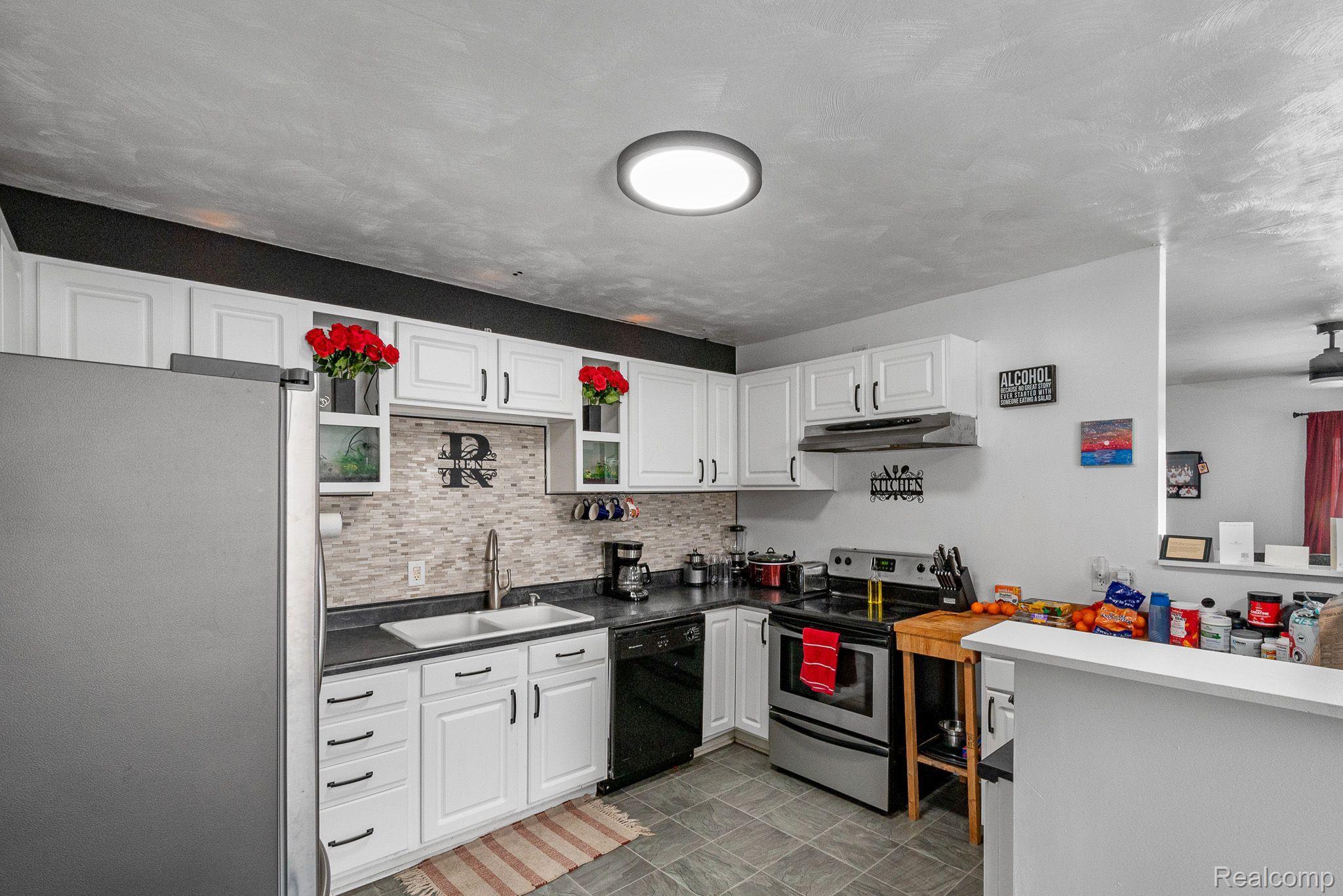 1230 Reo Road Lansing, MI 48910 - Photo 10 of 26 Gallery Image 10