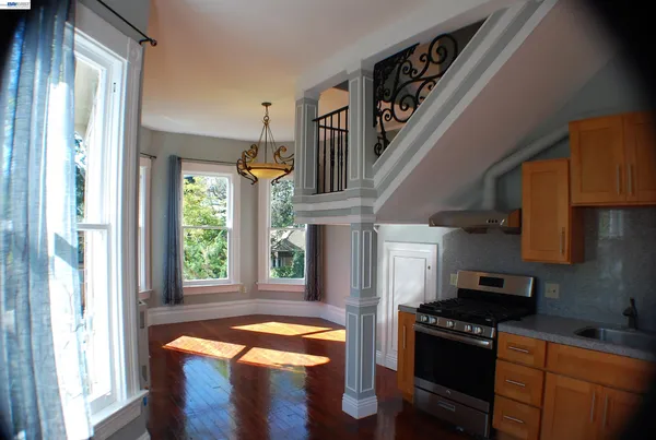 $2,050,000 | 1425 Martin Luther King Jr Way, Berkeley, CA 94709