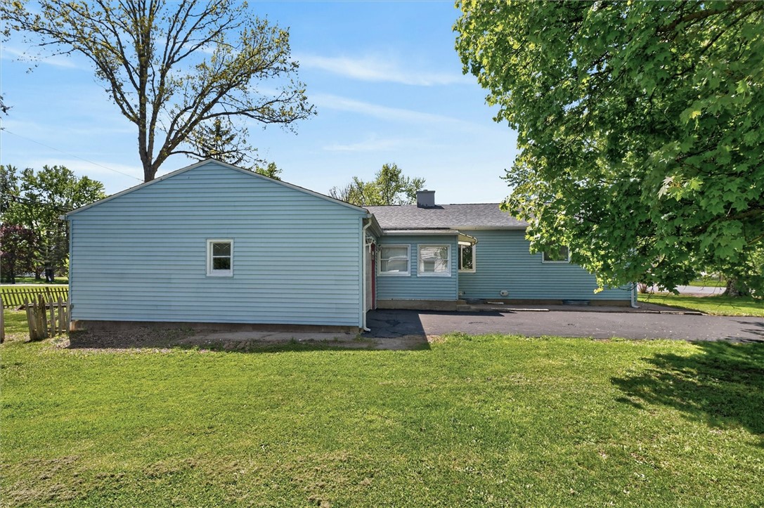 157 Hollybrook Road Henrietta, NY 14623 - Photo 22 of 28