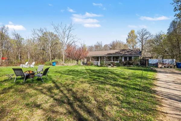 $489,900 | 6675 122nd Avenue, Fennville, MI 49408