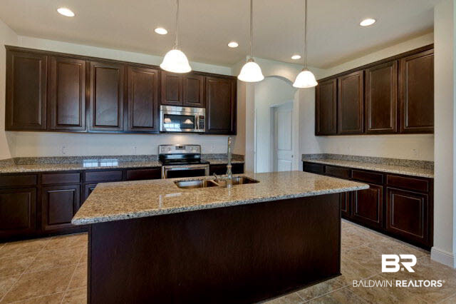 12432 Squirrel Drive Daphne, AL 36527 - Photo 9 of 31