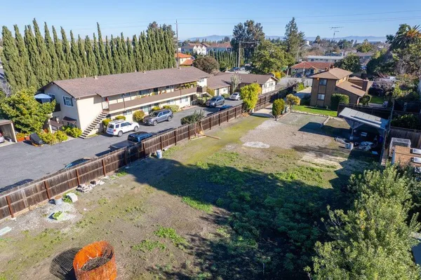 $4,225,000 | 888 North Rengstorff Avenue, Mountain View, CA 94043