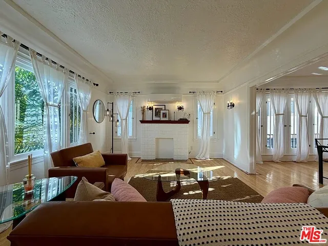 $6,000 | 837 5th Street, Santa Monica, CA 90403