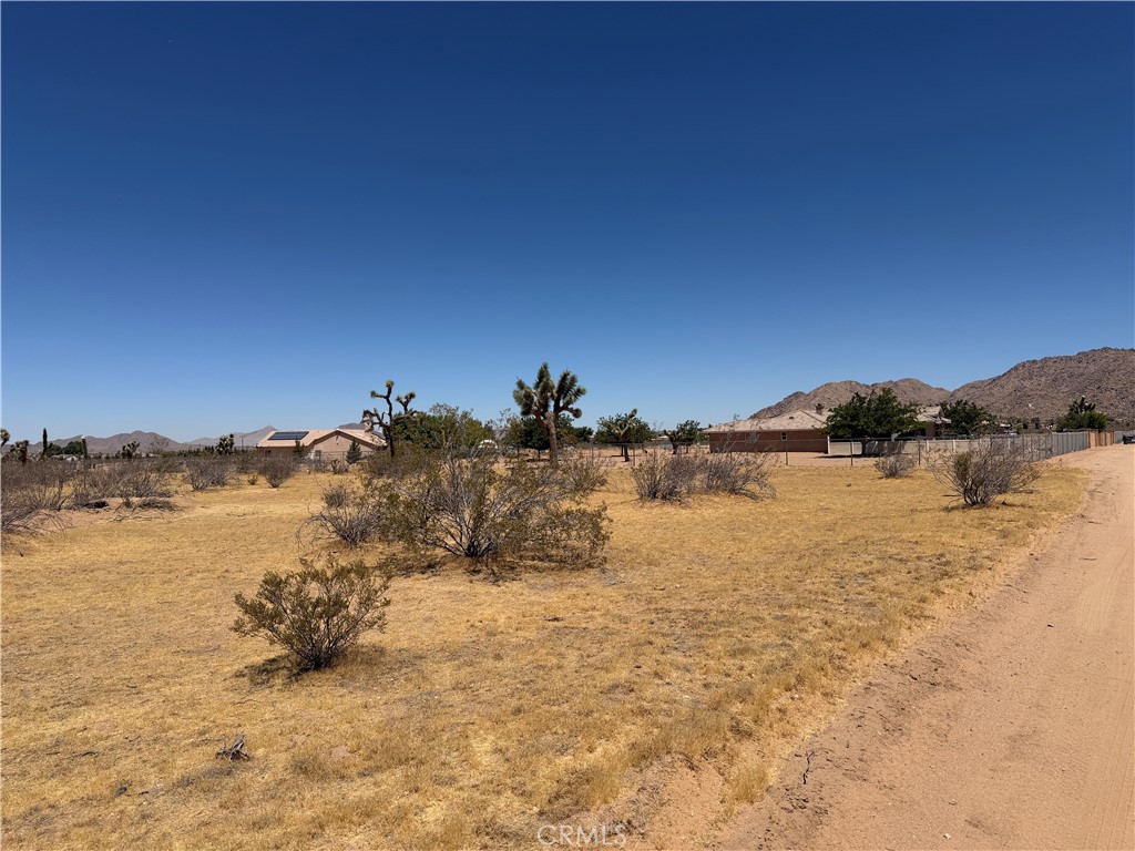 4362025 Rocky Point Road Apple Valley, CA 92307 - Photo 4 of 7
