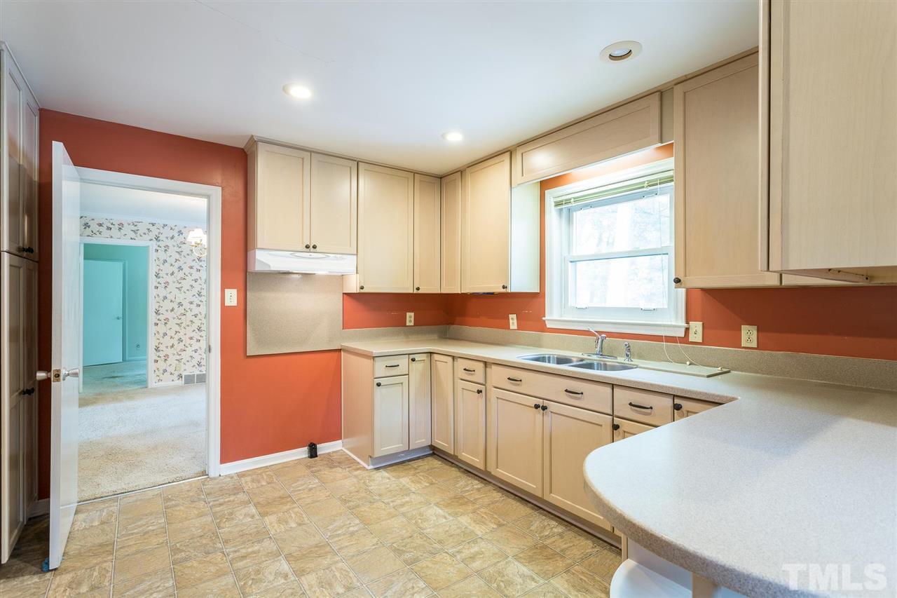 3131 Hope Valley Road Durham, NC 27707 - Photo 19 of 30 Gallery Image 19