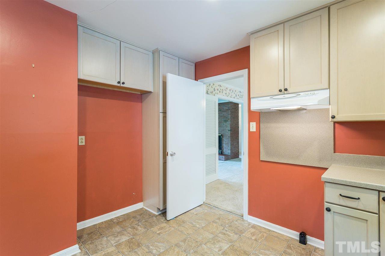3131 Hope Valley Road Durham, NC 27707 - Photo 20 of 30 Gallery Image 20