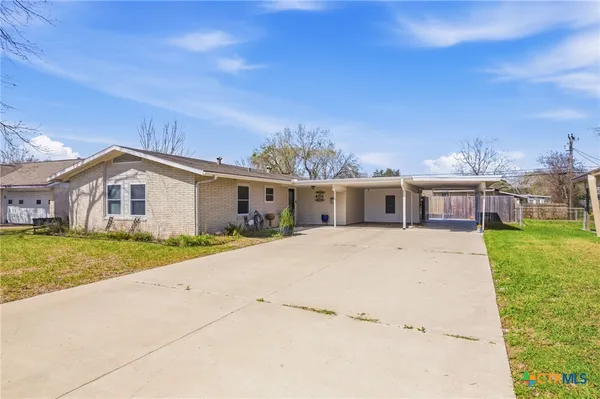 $240,000 | 4711 Dahlia Lane, Victoria, TX 77904