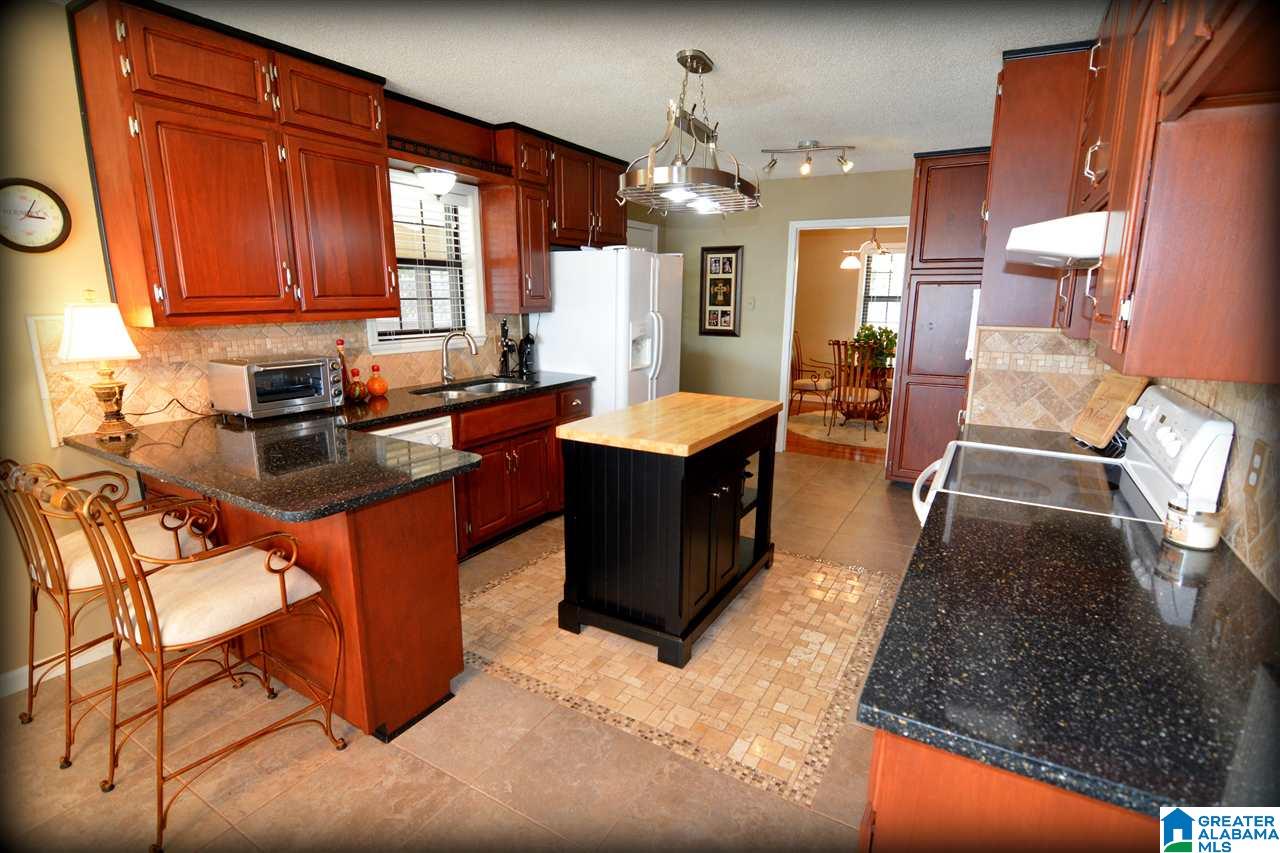 315 Rabbit Point Road Cropwell, AL 35054 - Photo 6 of 47
