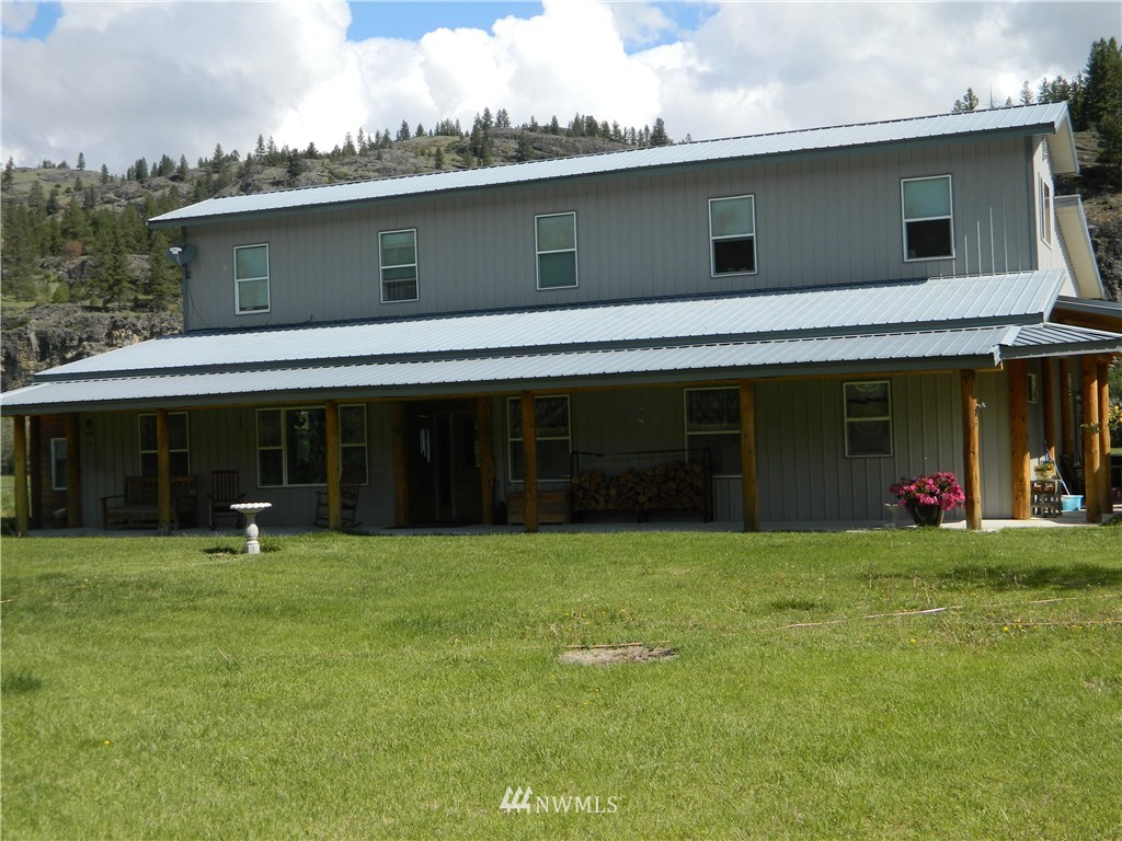 1043 Aeneas Valley Road Tonasket, WA 98855 - Photo 3 of 25 Gallery Image 3