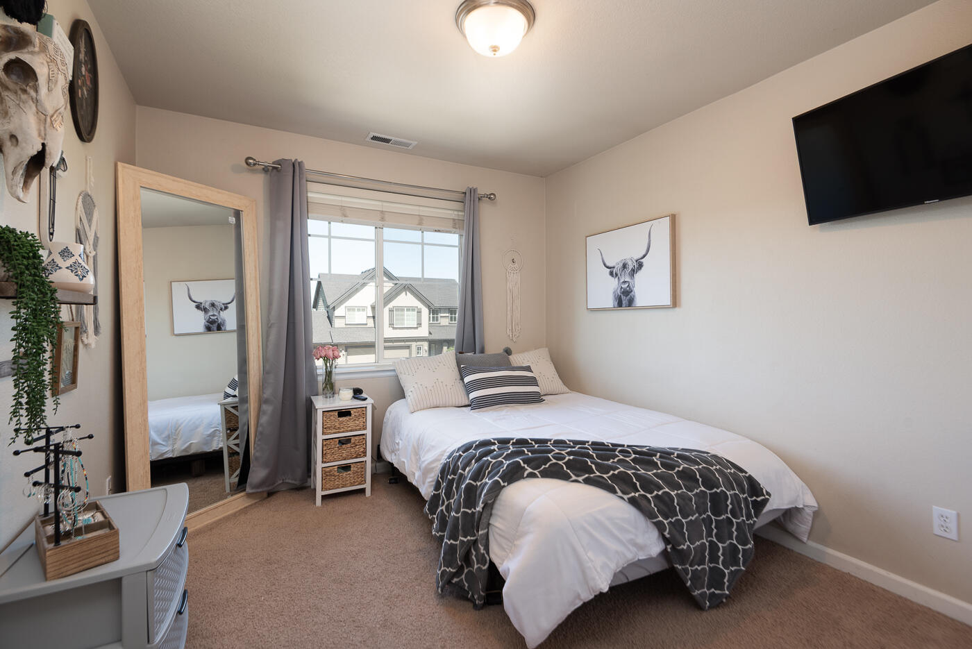 2664 Southwest 50th Street Redmond, OR 97756 - Photo 18 of 25 50th_Chris-14