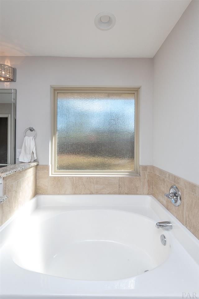 7263 Farmers Road Pensacola, FL 32526 - Photo 19 of 32 Gallery Image 19