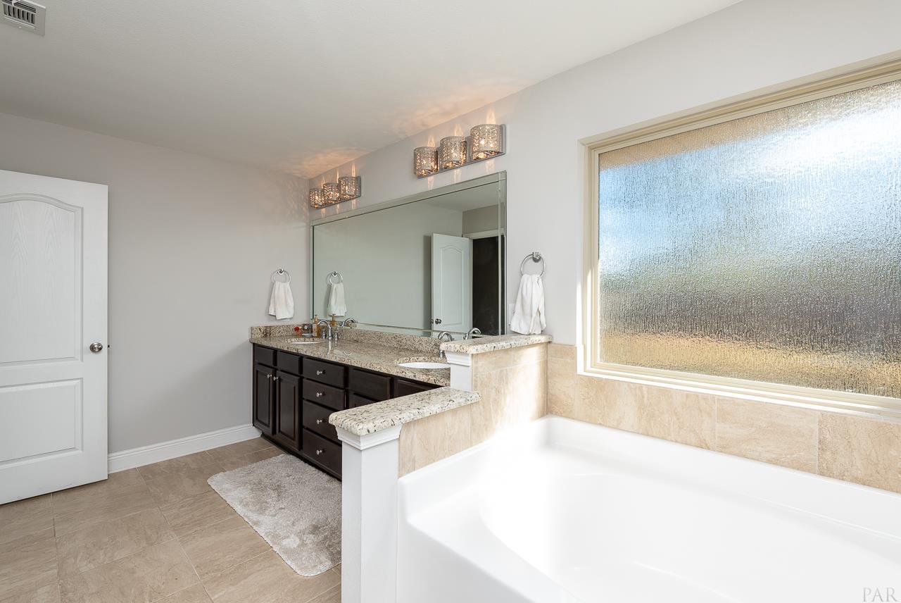 7263 Farmers Road Pensacola, FL 32526 - Photo 20 of 32 Gallery Image 20