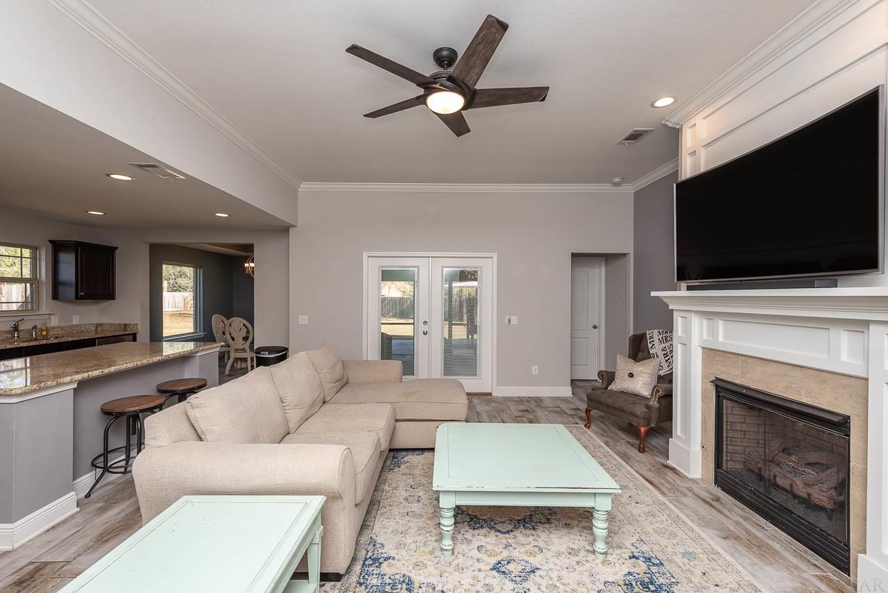 7263 Farmers Road Pensacola, FL 32526 - Photo 5 of 32 Gallery Image 5
