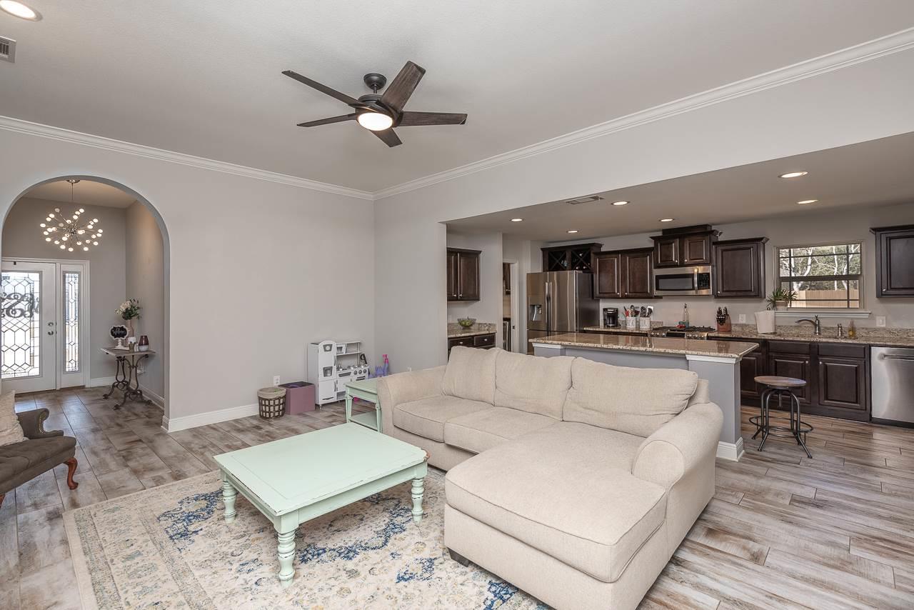 7263 Farmers Road Pensacola, FL 32526 - Photo 7 of 32 Gallery Image 7