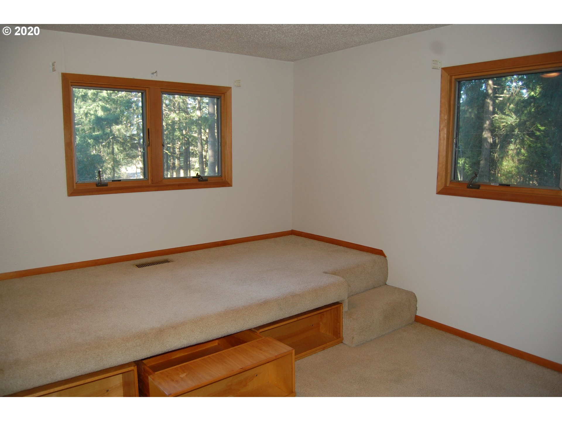 19946 South Lower Highland Road Beavercreek, OR 97004 - Photo 13 of 23 Gallery Image 13