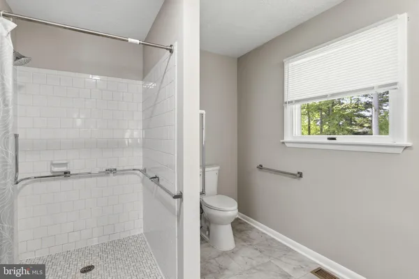 $2,600 | 638 Westwood Drive, Aberdeen, MD 21001