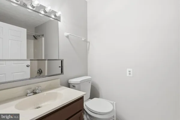 $2,600 | 638 Westwood Drive, Aberdeen, MD 21001
