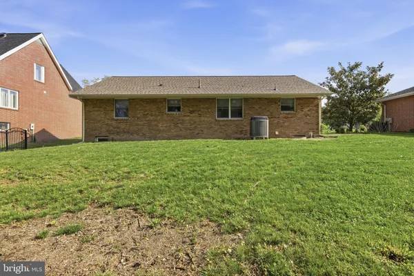 $2,600 | 638 Westwood Drive, Aberdeen, MD 21001