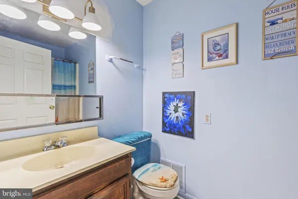 $2,600 | 638 Westwood Drive, Aberdeen, MD 21001
