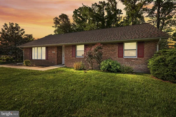 $2,600 | 638 Westwood Drive, Aberdeen, MD 21001