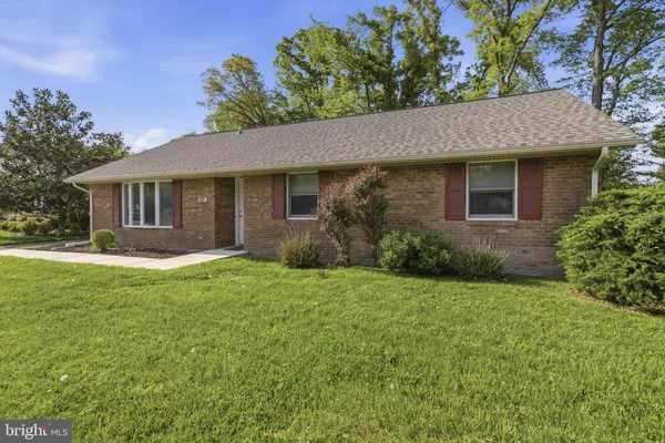 $2,600 | 638 Westwood Drive, Aberdeen, MD 21001