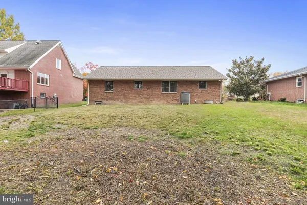 $2,600 | 638 Westwood Drive, Aberdeen, MD 21001