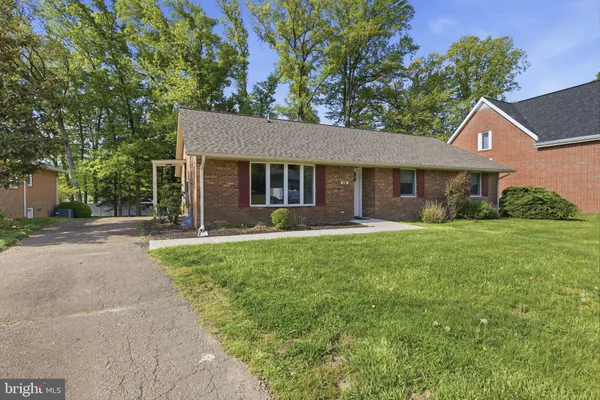 $2,600 | 638 Westwood Drive, Aberdeen, MD 21001