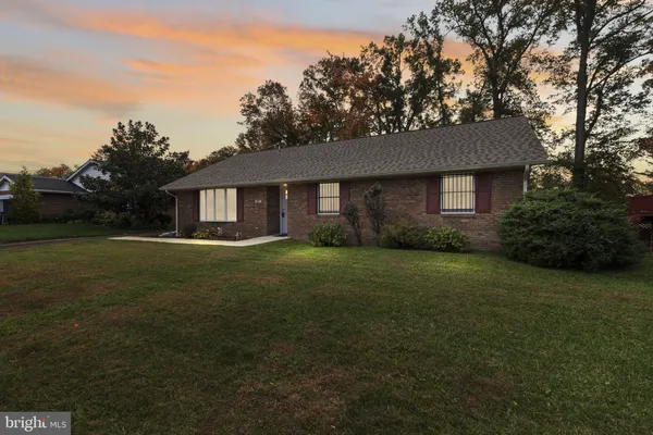 $2,600 | 638 Westwood Drive, Aberdeen, MD 21001