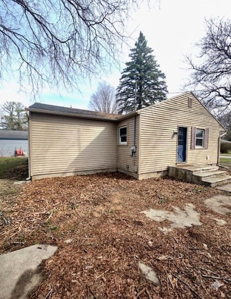 5573 Cade Street Haslett, MI 48840 - Photo 5 of 29 5573 Cade 108